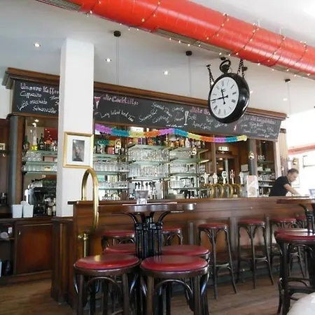 Erdgeschoss Bis 10 Personen Zentrum דירה ווינטרברג