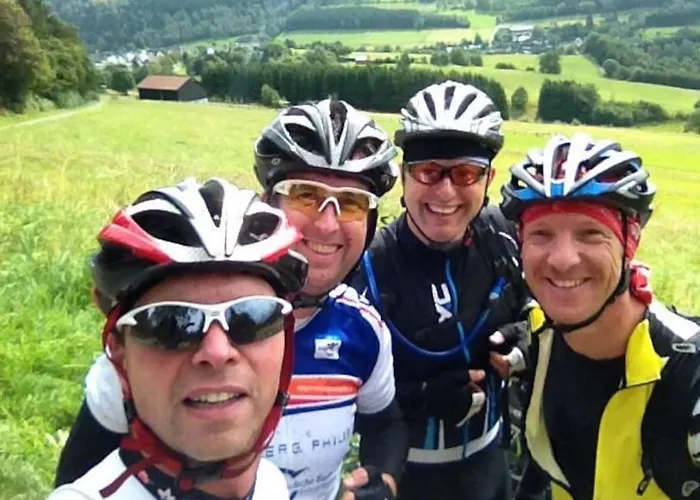 Erdgeschoss Bis 10 Personen Zentrum