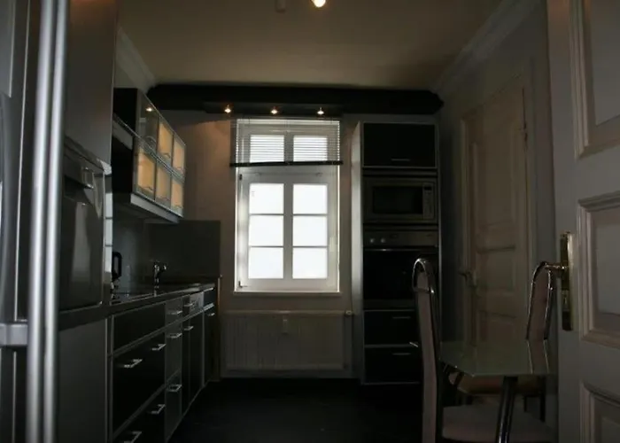 Erdgeschoss Bis 10 Personen Zentrum *