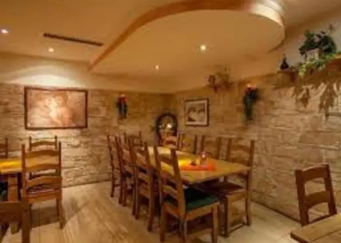 Erdgeschoss Bis 10 Personen Zentrum *